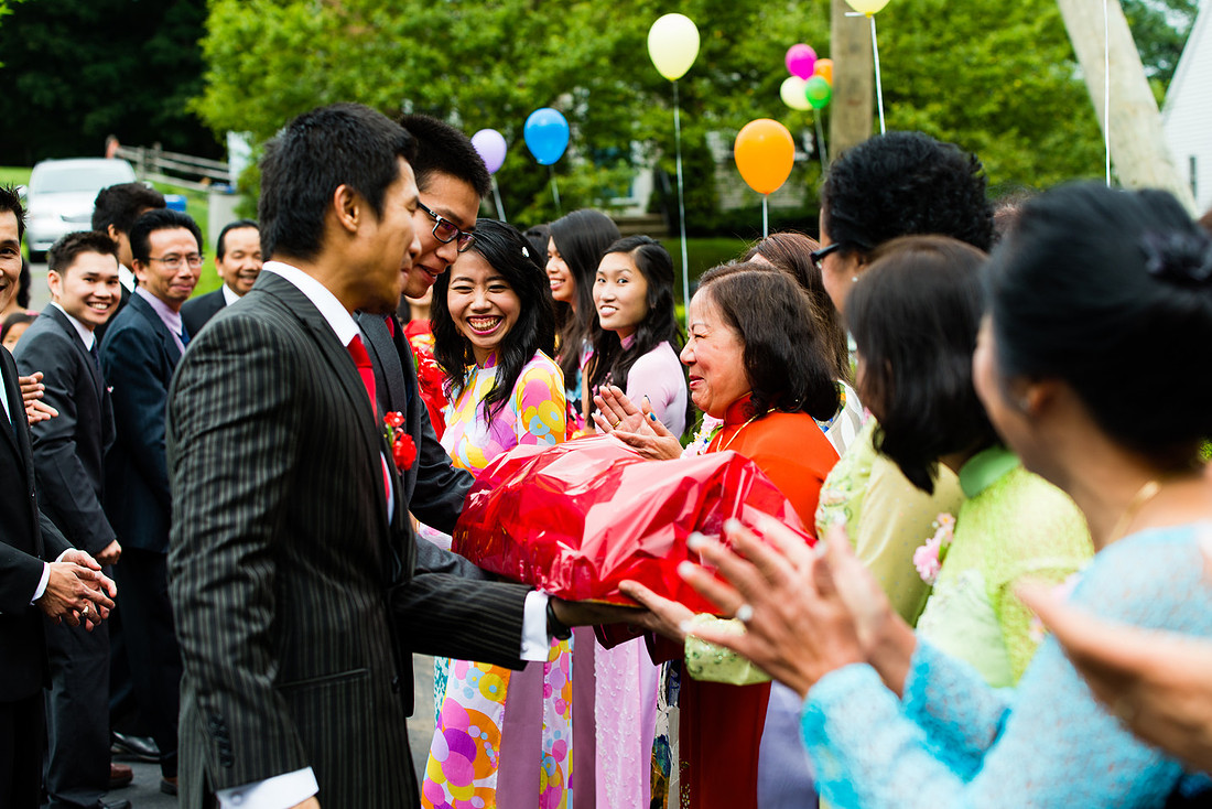 Vietnamese Engagement Ceremony (Dam Hoi)