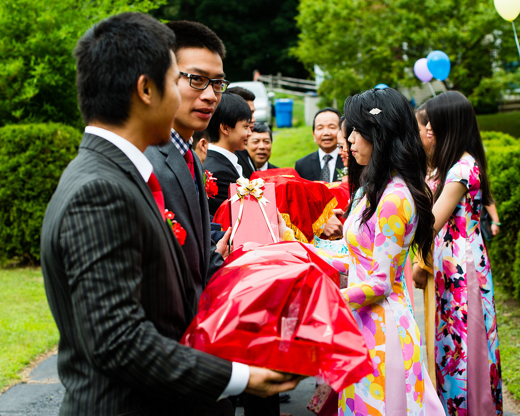 Vietnamese Engagement Ceremony (Dam Hoi)